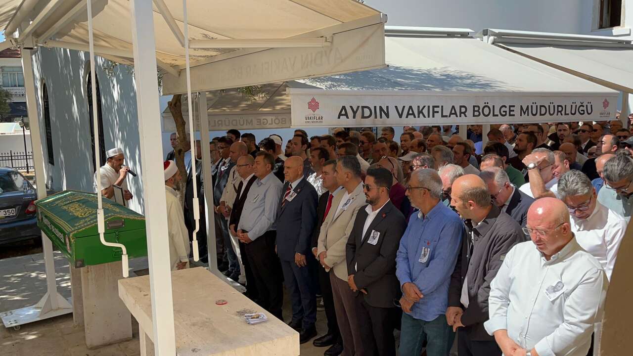 Zeynal Çelik Son Yolculuğuna Uğurlandı 1